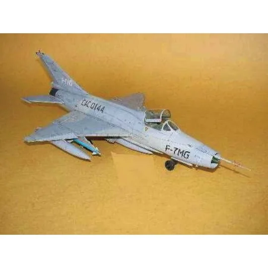 Chengdu F-7 MG, 1/32 - Trumpeter 02220