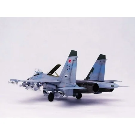 Sukhoi Su-27 Flanker B, 1/32 - Trumpeter 02224