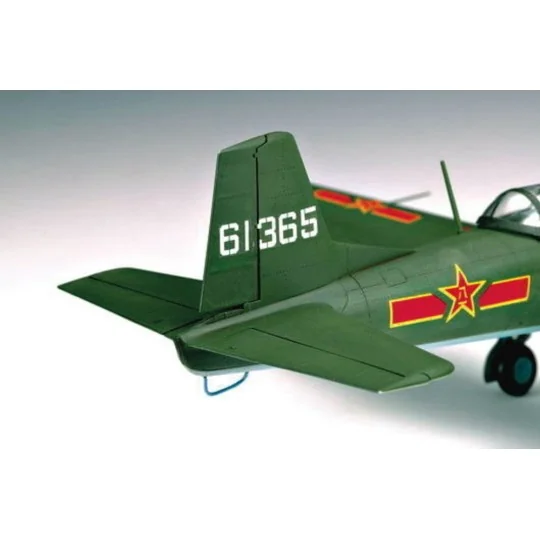 China Nanchang CJ-6, 1/32 - Trumpeter 02240