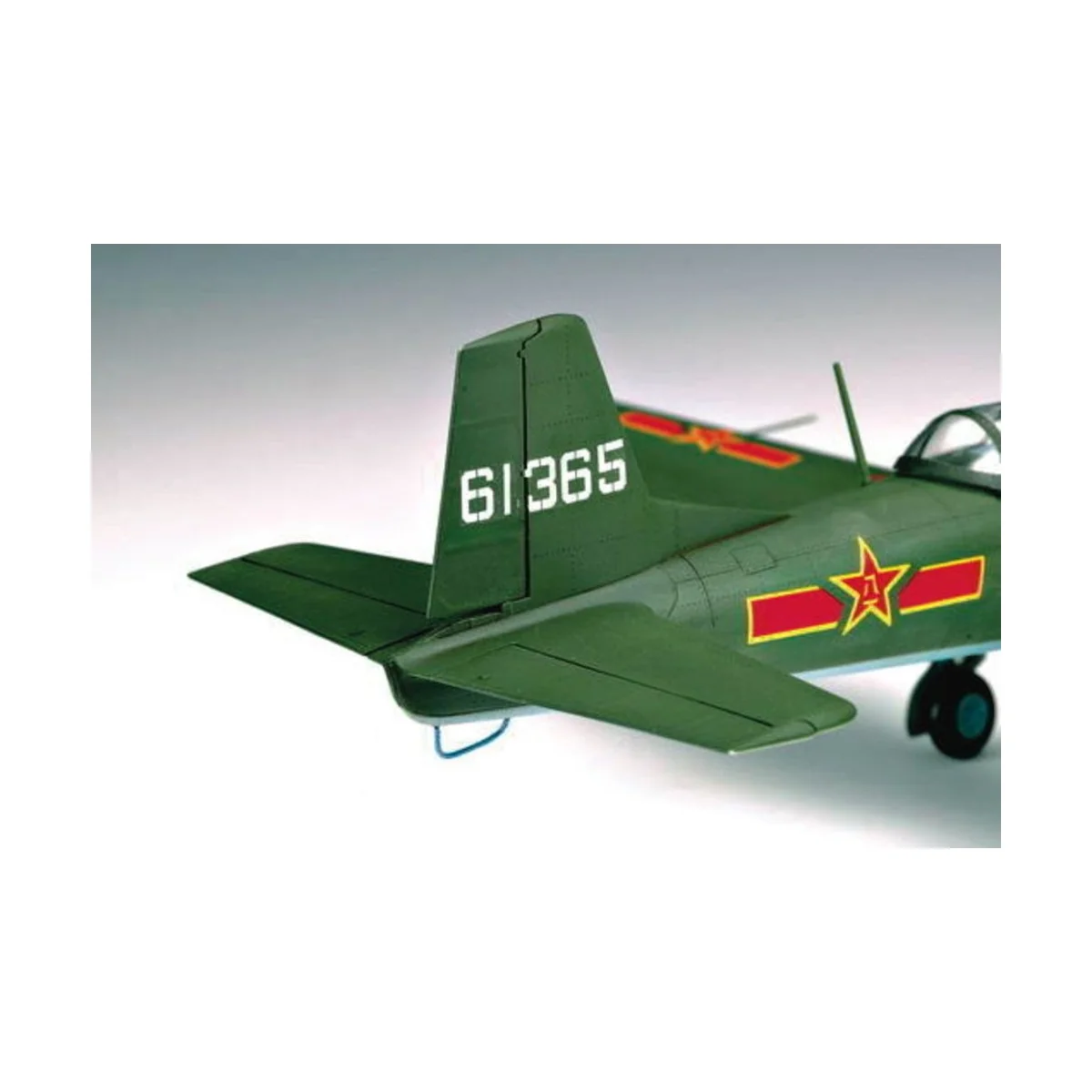 China Nanchang CJ-6, 1/32 - Trumpeter 02240