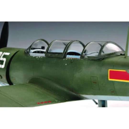 China Nanchang CJ-6, 1/32 - Trumpeter 02240