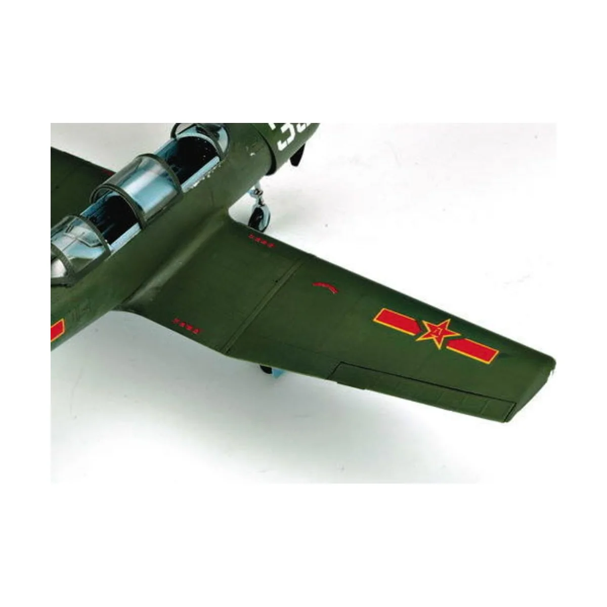 China Nanchang CJ-6, 1/32 - Trumpeter 02240