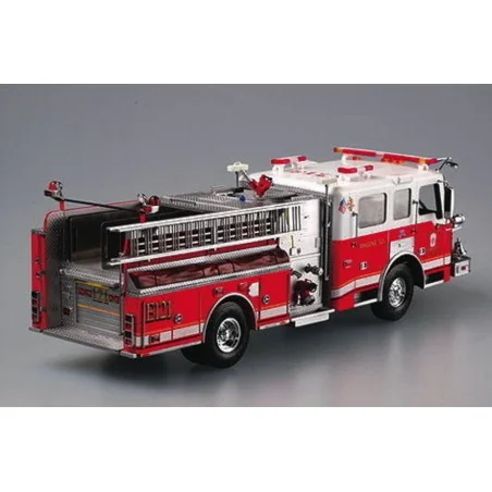 American LaFrance Eagle Fire Pumper 2002, 1/25 - Trumpeter 02506