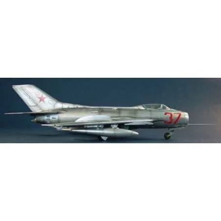 MiG-19 S Farmer C, 1/48 - Trumpeter 02803