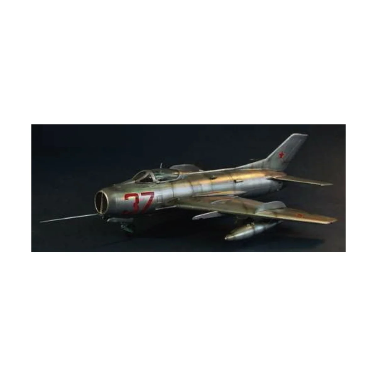 MiG-19 S Farmer C, 1/48 - Trumpeter 02803