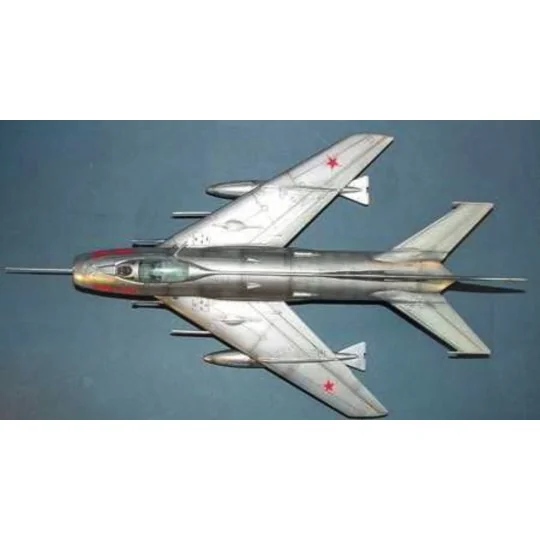 MiG-19 S Farmer C, 1/48 - Trumpeter 02803