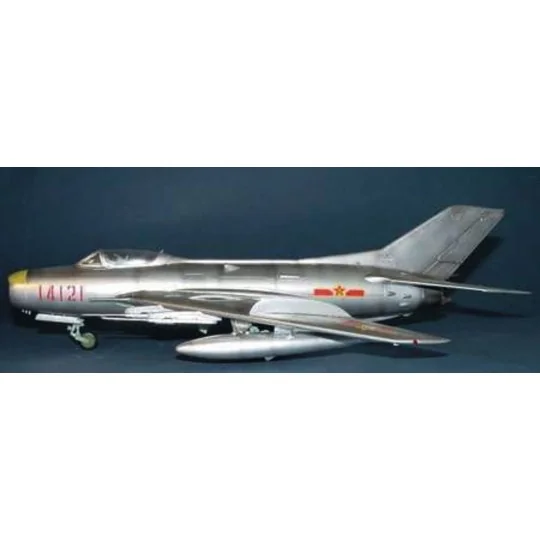 MiG-19 PM Farmer E, 1/48 - Trumpeter 02804