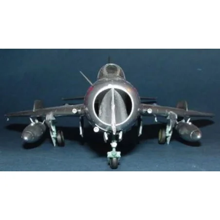 MiG-19 S Farmer C, 1/48 - Trumpeter 02803
