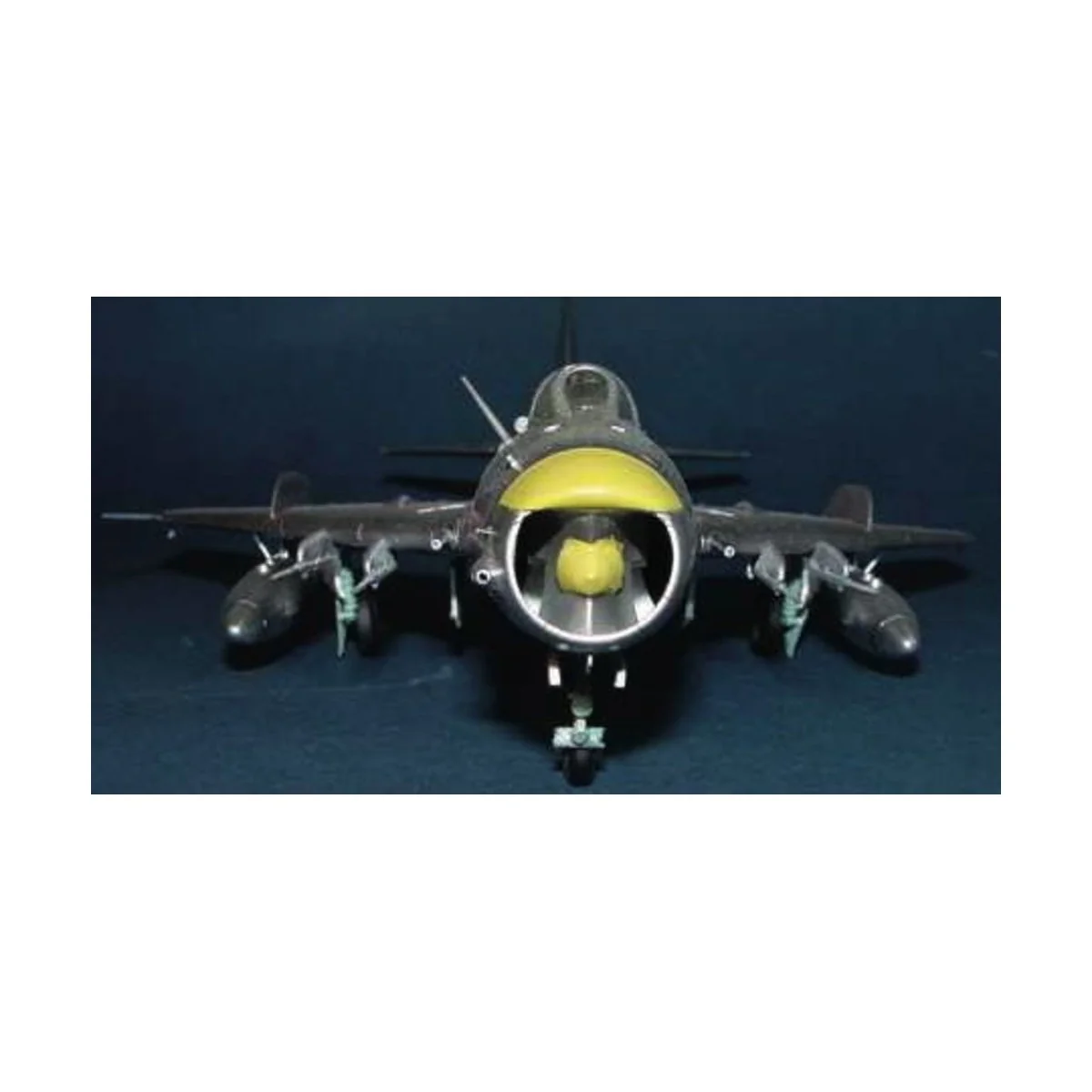 MiG-19 PM Farmer E, 1/48 - Trumpeter 02804