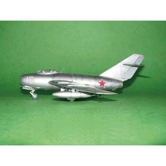 MiG-15 bis Fagot, 1/48 - Trumpeter 02806