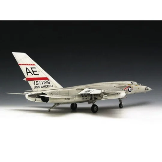 North American RA-5C Vigilante, 1/48 - Trumpeter 02809