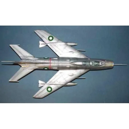 Shenyang FT-6 Trainer, 1/48 - Trumpeter 02813