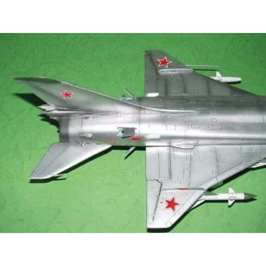 Sukhoi Su-15 UM Flagon F, 1/48 - Trumpeter 02812