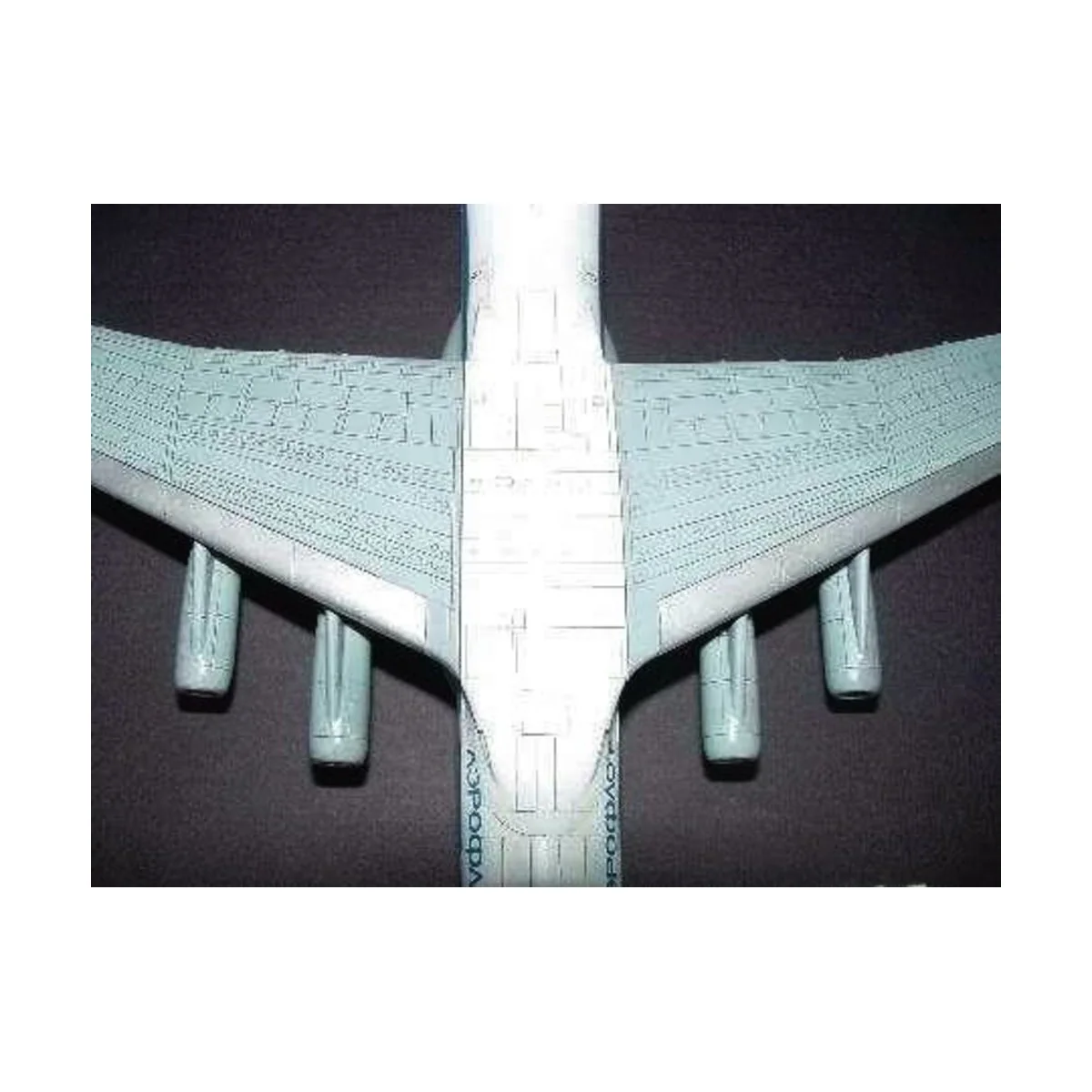 Iljushin IL-76 Candid Transport, 1/144 - Trumpeter 03901