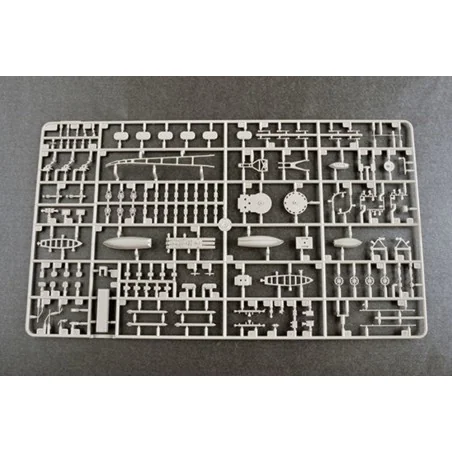 German Scharnhorst Battleship, 1/200 - Trumpeter 03715
