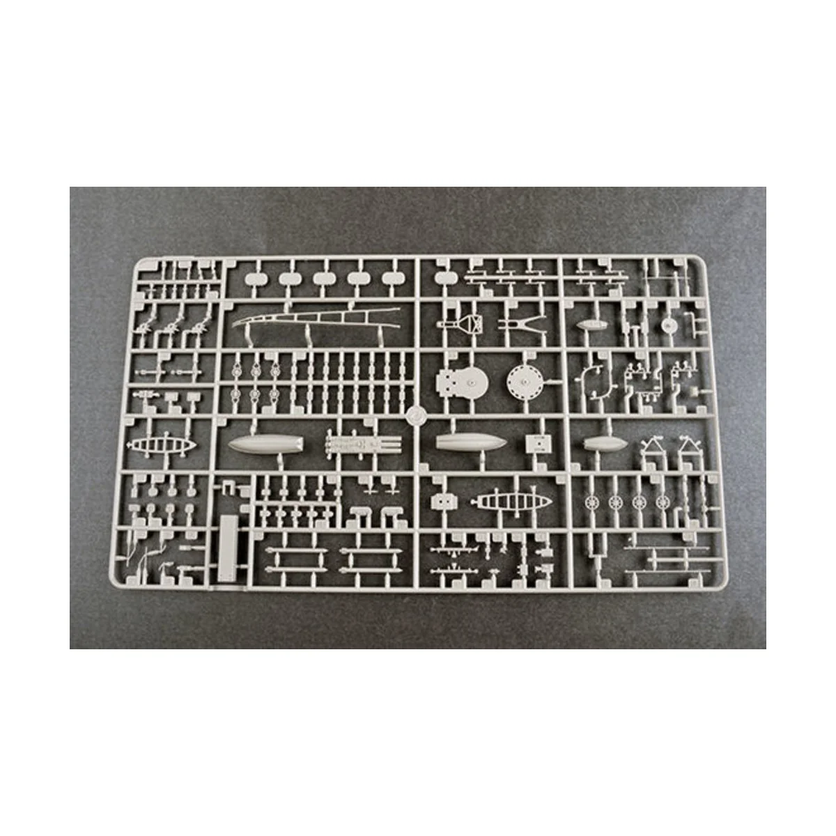 German Scharnhorst Battleship, 1/200 - Trumpeter 03715