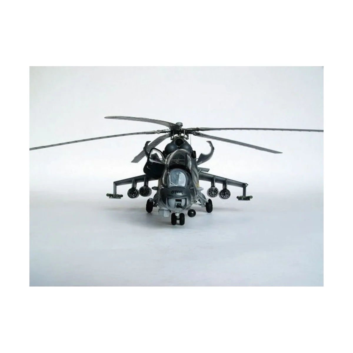 Mil Mi-24 V Hind-E, 1/35 - Trumpeter 05103