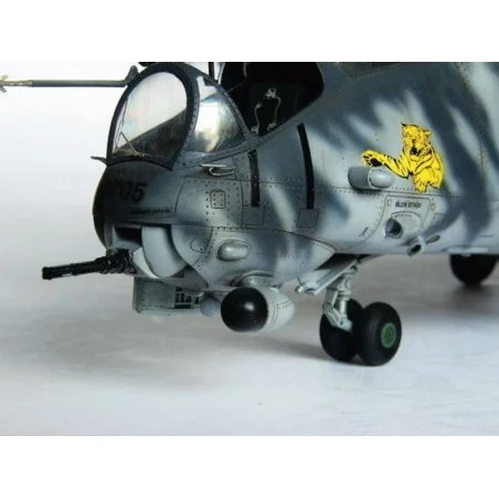Mil Mi-24 V Hind-E, 1/35 - Trumpeter 05103