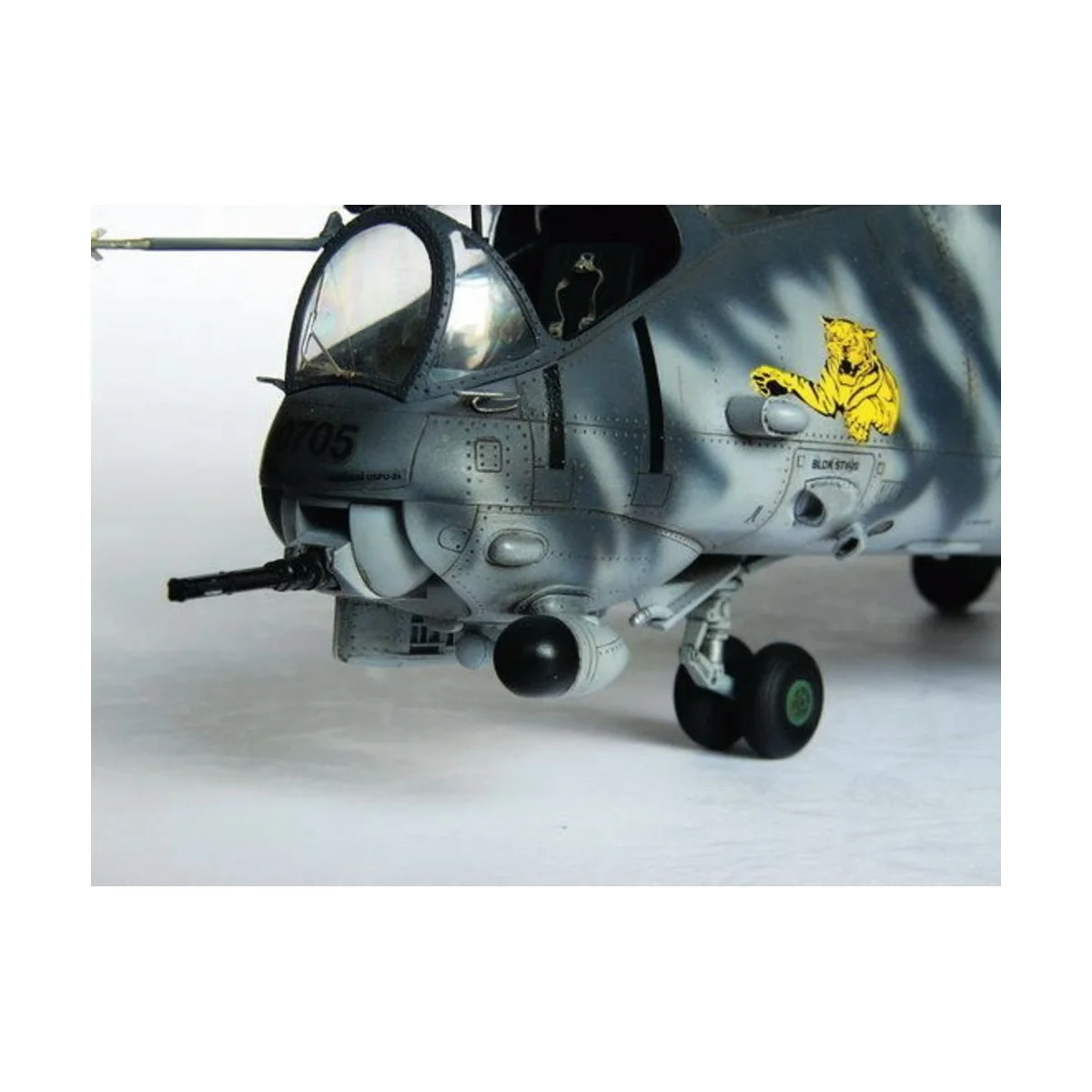Mil Mi-24 V Hind-E, 1/35 - Trumpeter 05103