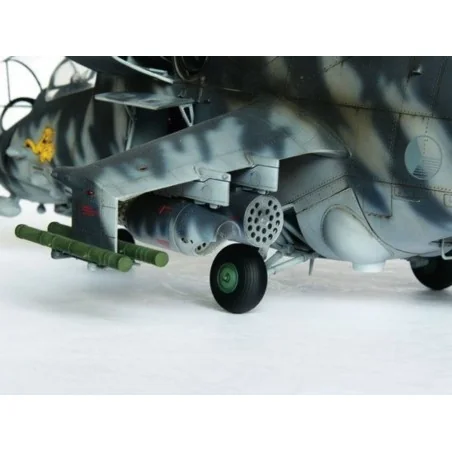Mil Mi-24 V Hind-E, 1/35 - Trumpeter 05103