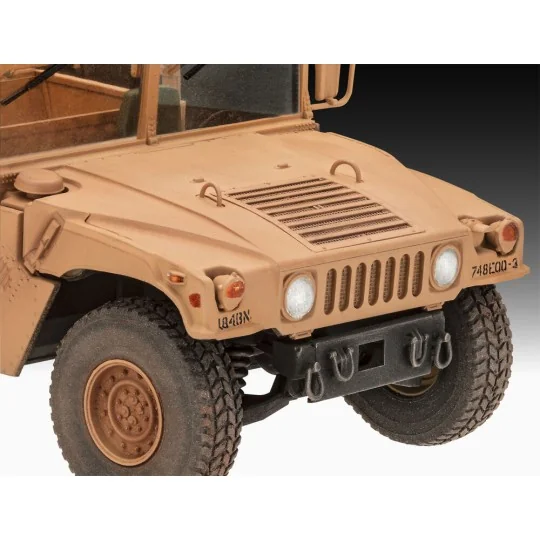 HMMWV M109 7A2, 1/35 - Revell 03366