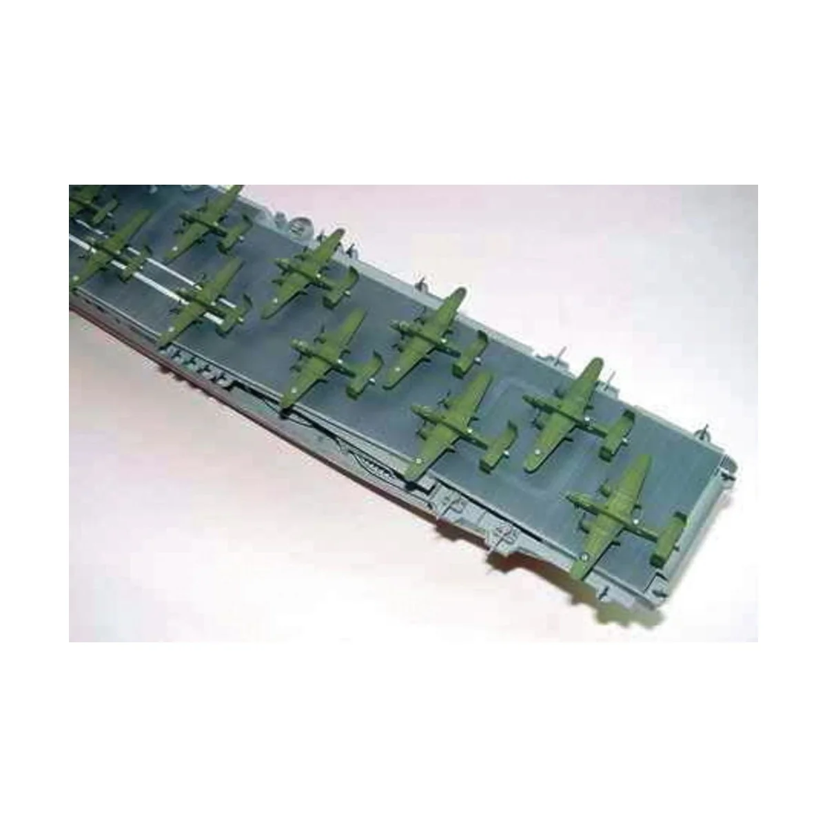 Flugzeugträger USS Hornet CV 8, 1/350 - Trumpeter 05601