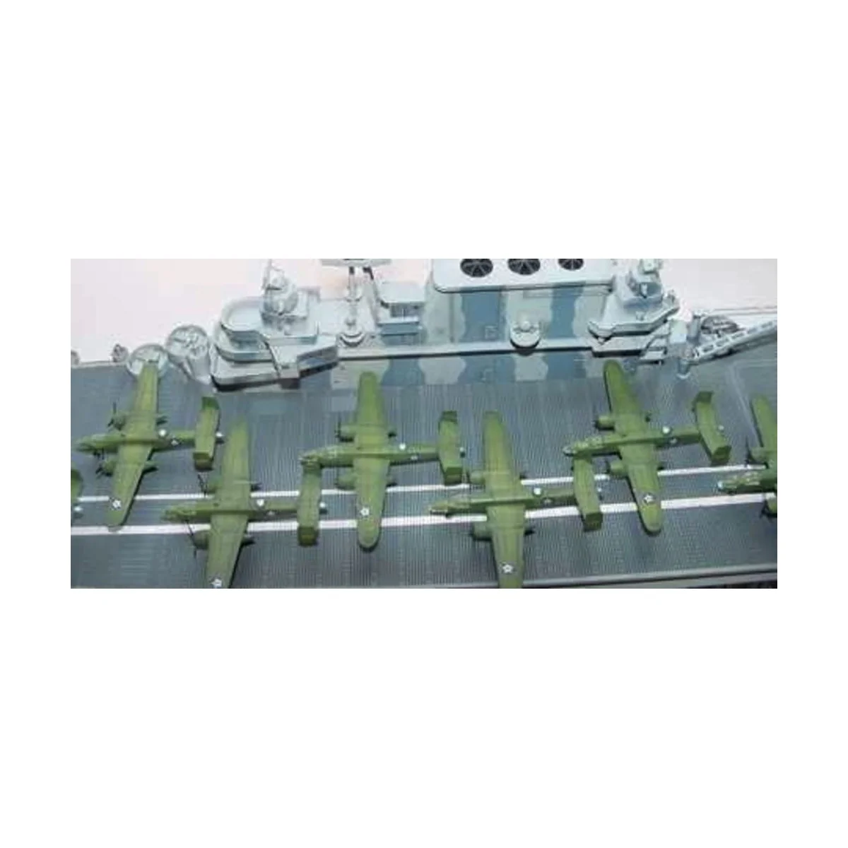 Flugzeugträger USS Hornet CV 8, 1/350 - Trumpeter 05601