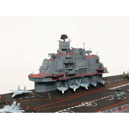 USSR AC Admiral Kuznetsov, 1/350 - Trumpeter 05606