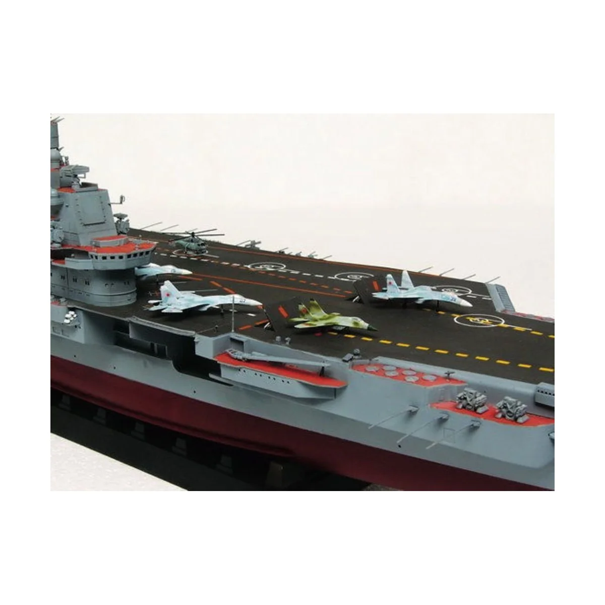 USSR AC Admiral Kuznetsov, 1/350 - Trumpeter 05606