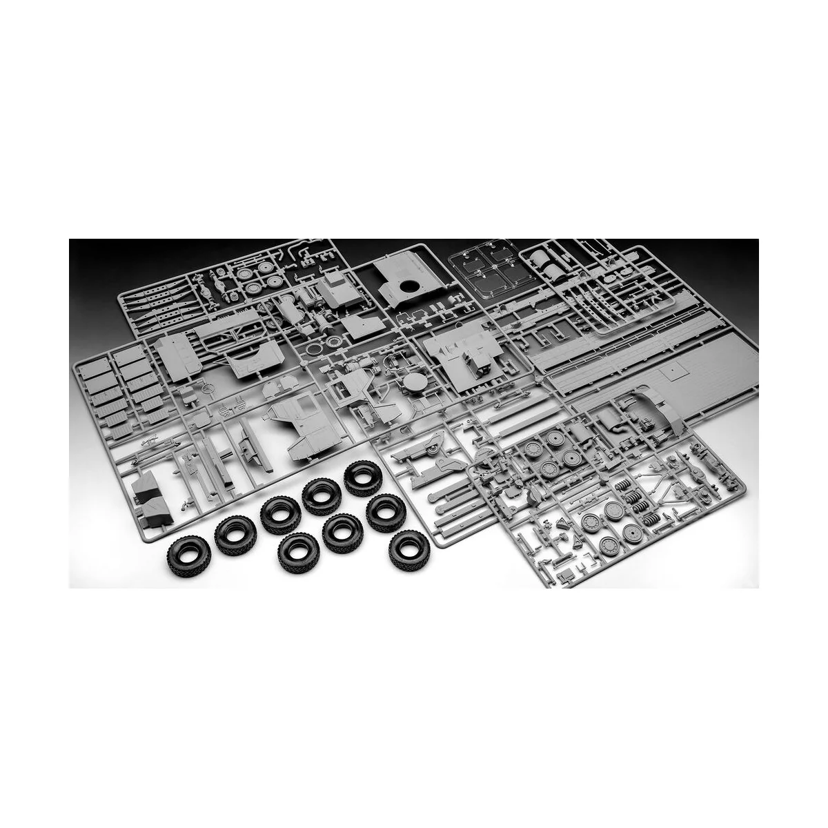 MAN 10t milgl truck 8x8, 1/35 - Revell 03367