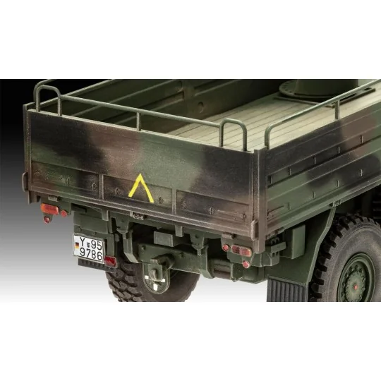 MAN 10t milgl truck 8x8, 1/35 - Revell 03367