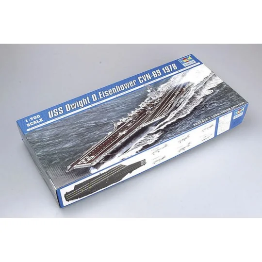 USS Dwight D. Eisenhower CVN-69 1978, 1/700 - Trumpeter 05753