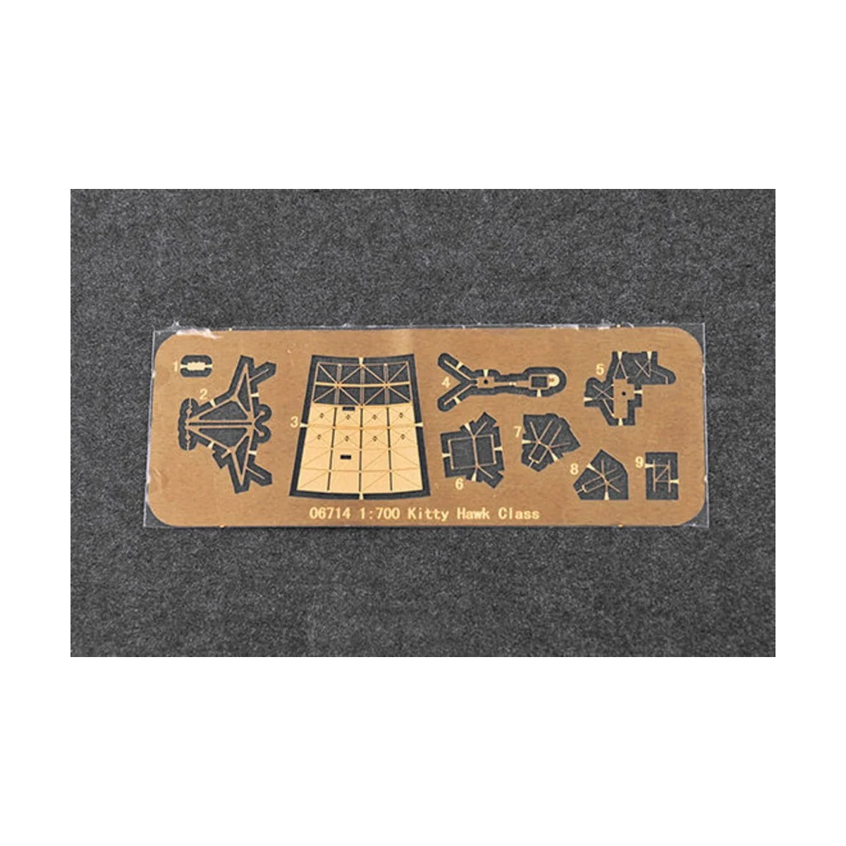 USS Kitty Hawk CV-63, 1/700 - Trumpeter 06714