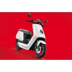 NIU E-SCOOTER N1S-pre-painted, 1/12 - Trumpeter 07305