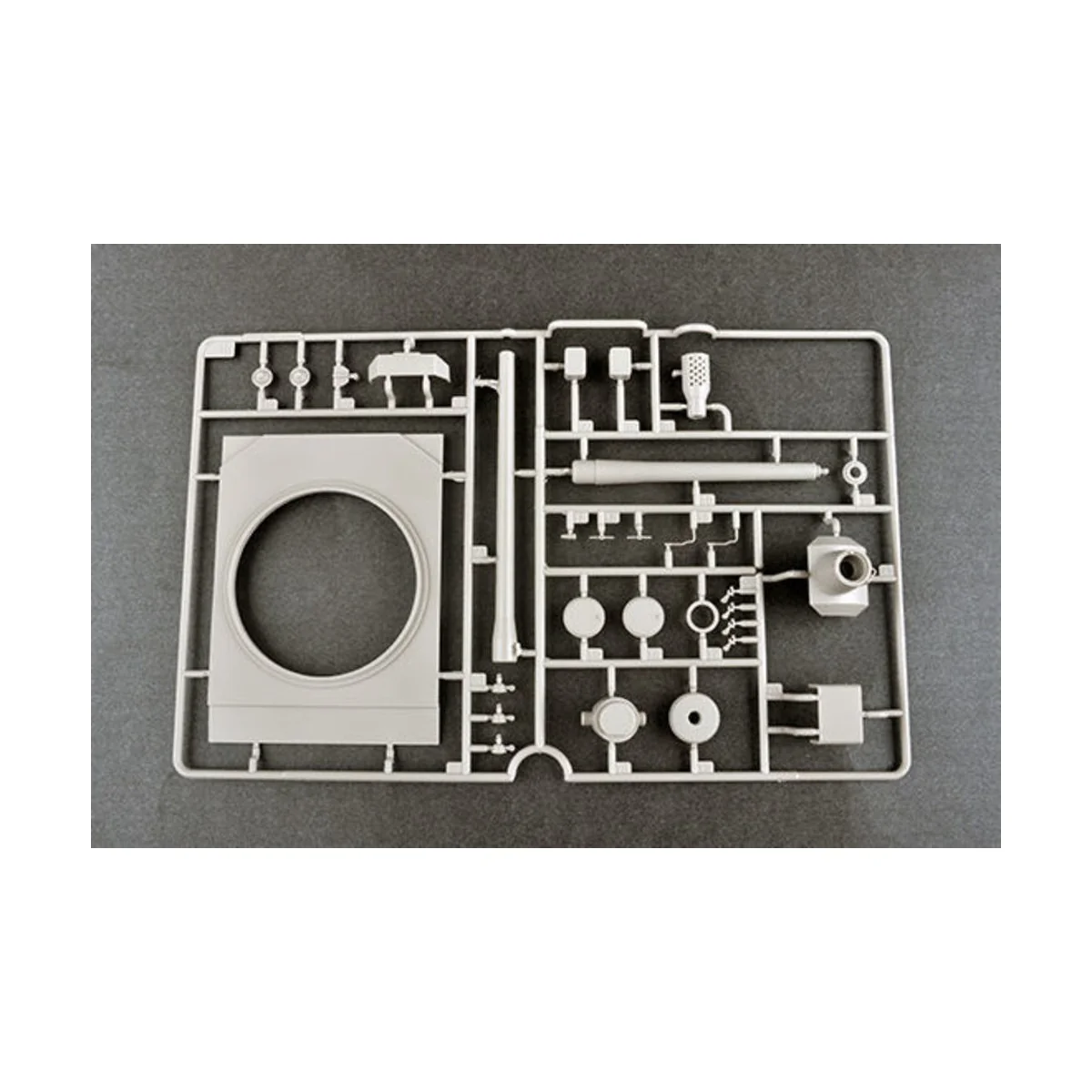 E-100 Heavy Tank -Krupp Turret, 1/35 - Trumpeter 09543