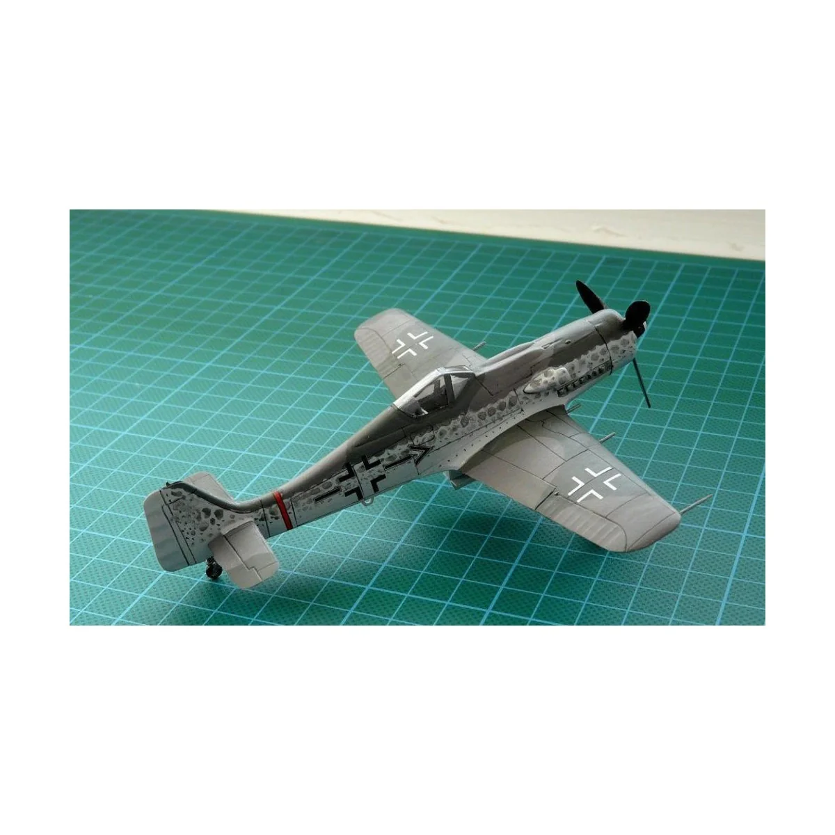 Fw-190D-9 Langnasen, 1/72 - Mistercraft C-07