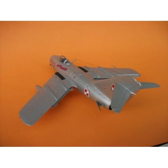 MIG-15 Fagot, 1/72 - Mistercraft B-49
