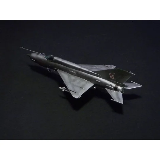 MiG-21MF Tomcat Killer, 1/72 - Mistercraft C-16