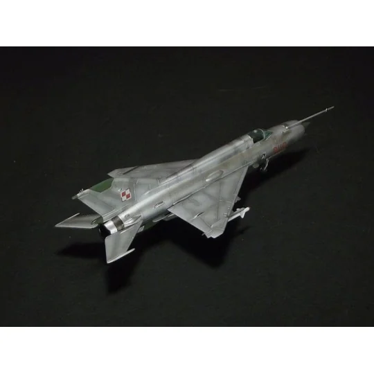 MiG-21MF Tomcat Killer, 1/72 - Mistercraft C-16