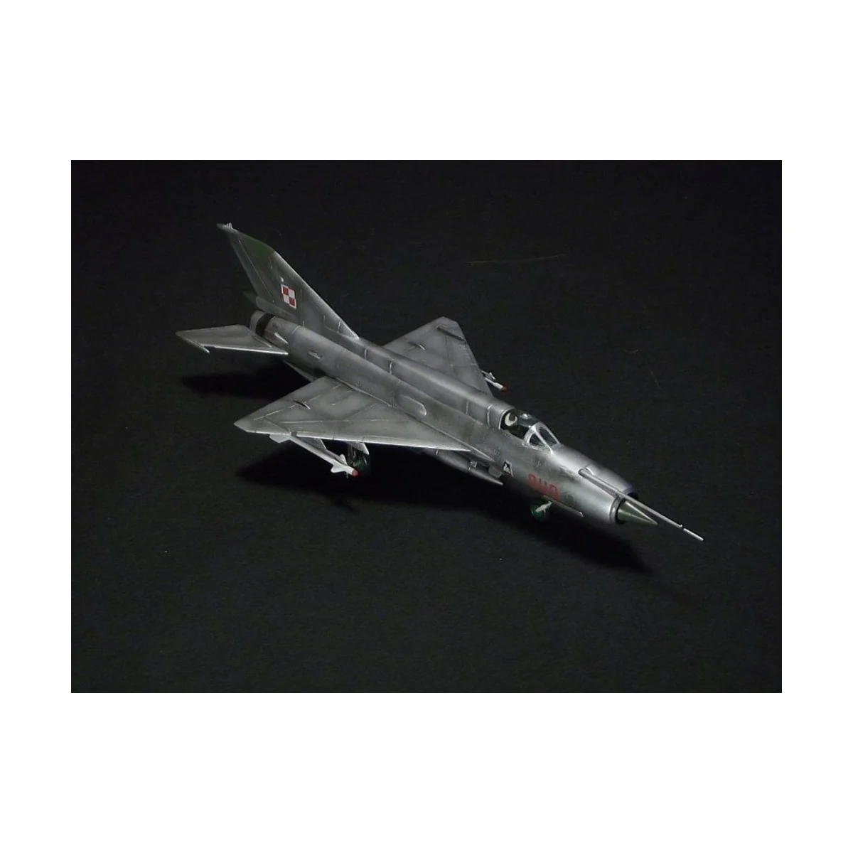 MiG-21MF Tomcat Killer, 1/72 - Mistercraft C-16