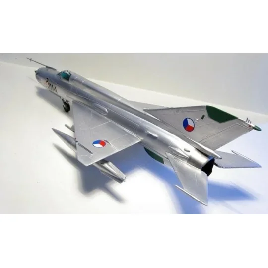 MiG-21MA, 1/72 - Mistercraft C-17
