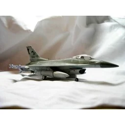 F-16C-40 Aviano A.B., 1/72 - Mistercraft D-90 2