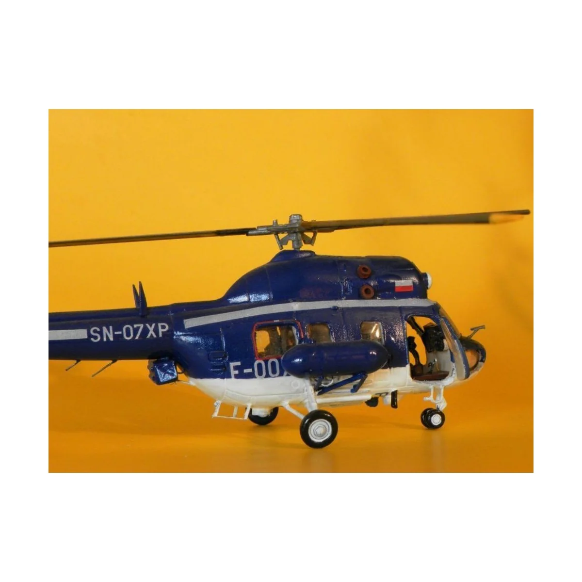 Mi-2 Polizei, 1/72 - Mistercraft D-153