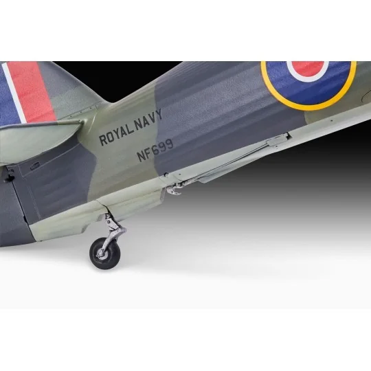 Hawker Sea Hurricane Mk.IIC, 1/32 - Revell 03768