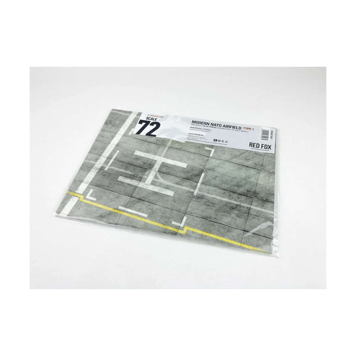 Modern NATO Airfield Type 1 300x230mm (Universal), 1/72 - Red Fox S...