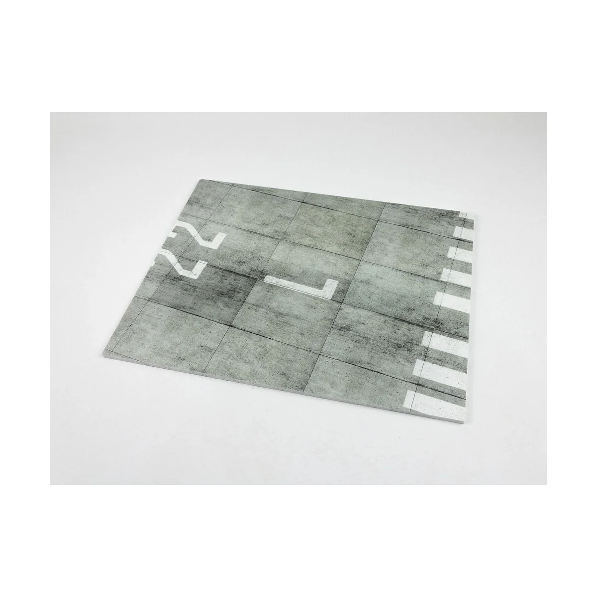 Modern NATO Airfield Type 4 300x230mm (Universal), 1/72 - Red Fox S...
