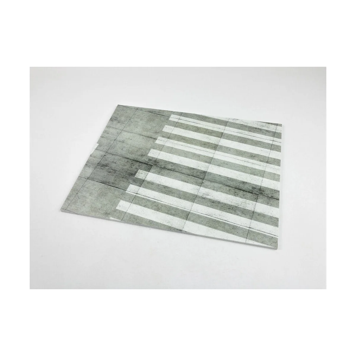 Modern USSR Airfield Type 1 300x230mm (Universal), 1/72 - Red Fox S...
