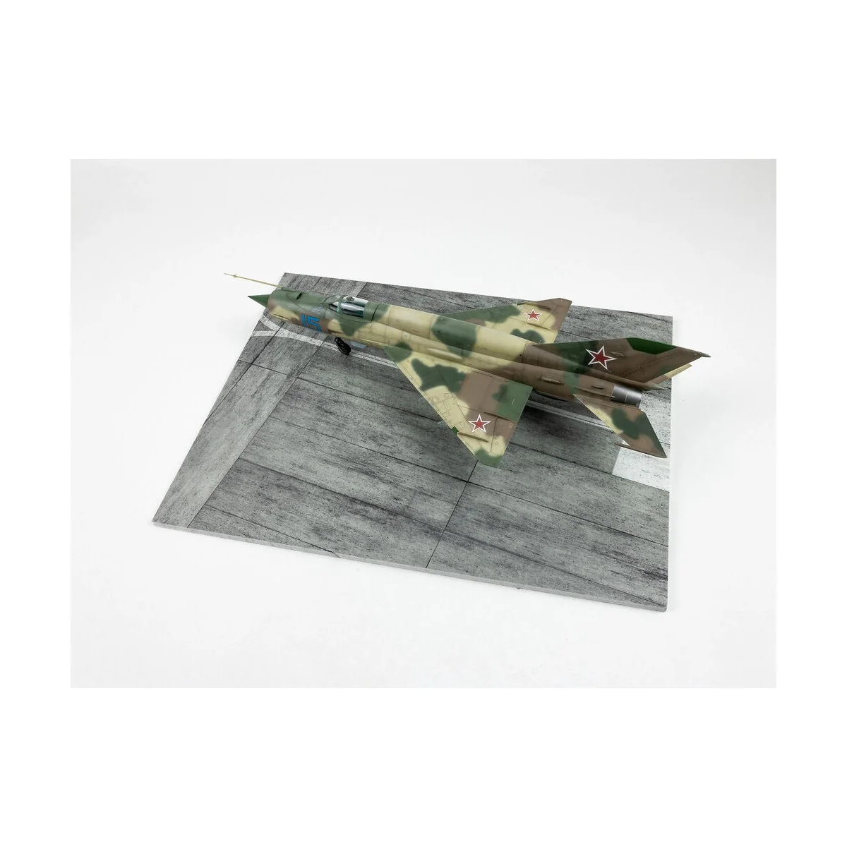 Modern NATO Airfield Type 6 300x230mm (Universal), 1/48 - Red Fox S...