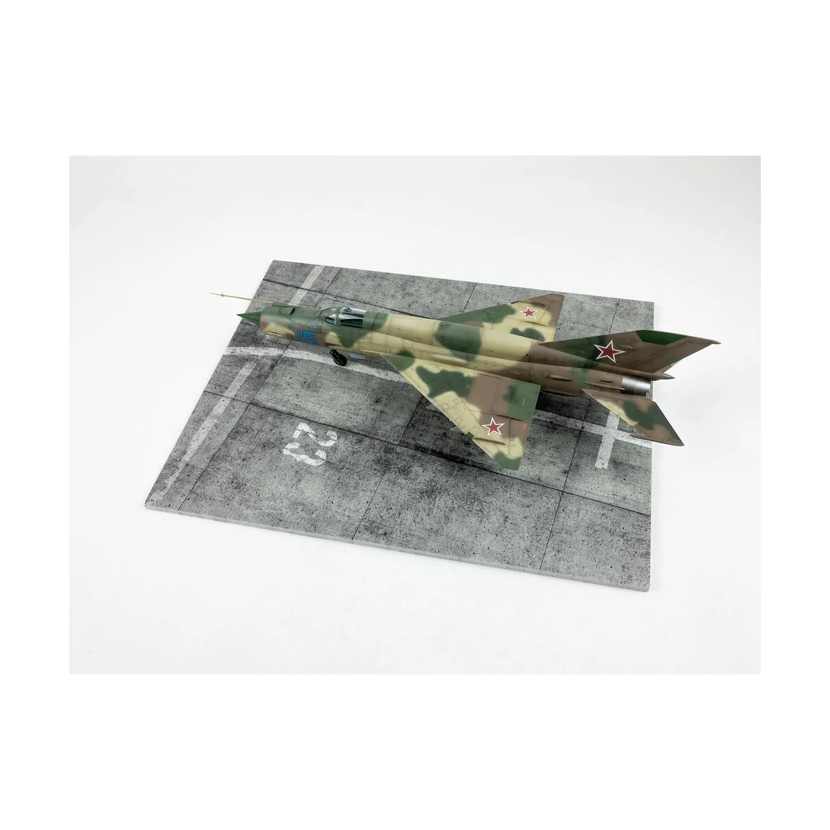 Modern NATO Airfield Type 7 300x230mm (Universal), 1/48 - Red Fox S...