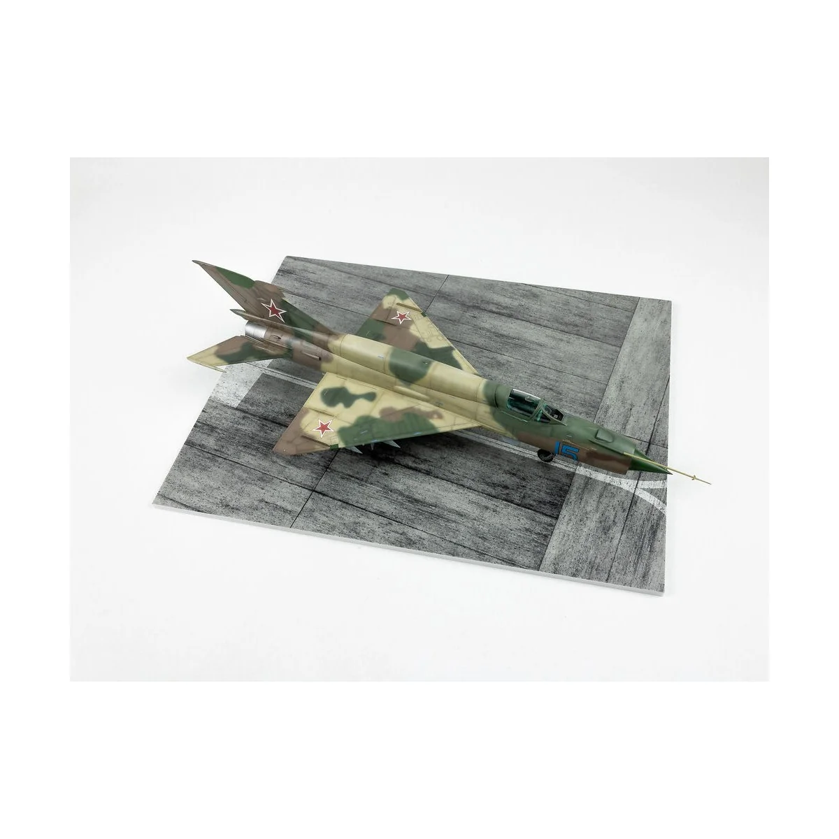 Modern NATO Airfield Type 6 300x230mm (Universal), 1/48 - Red Fox S...